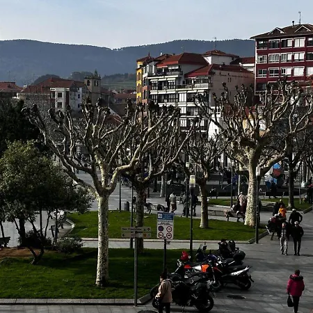 Etxe Morea, Casco Historico * Μπερμέο